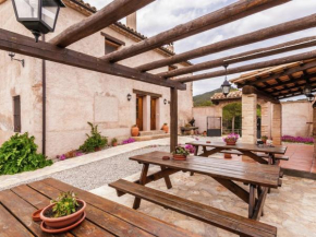Отель Heritage Cottage in Maians with Swimming Pool  Кастельфольит-Дель-Бош